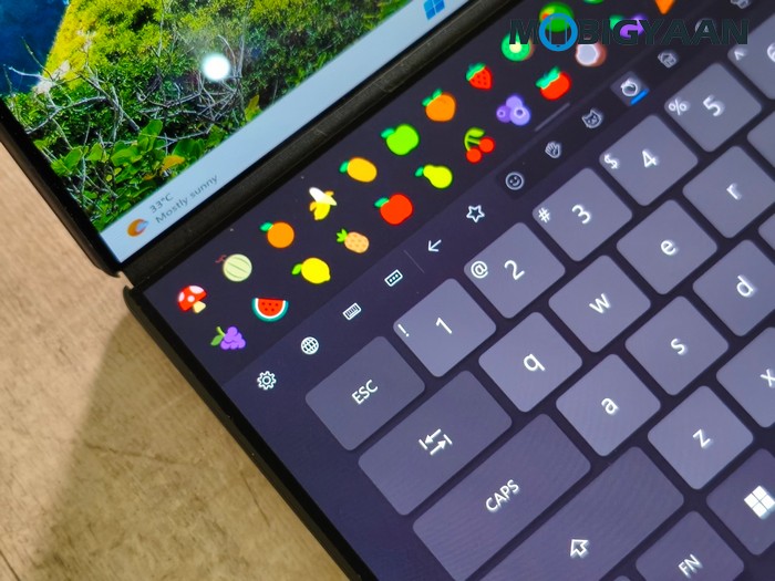 ASUS Zenbook DUO Review UX8407AA Design Display Build Quality 56