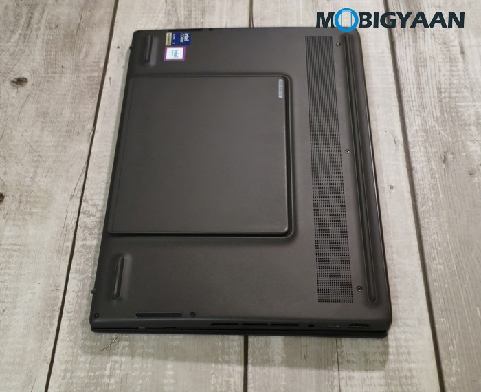 ASUS Zenbook DUO Review UX8407AA Design Display Build Quality 66