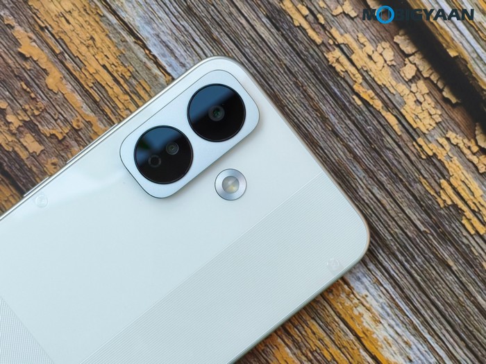 POCO X8 Review Design Display Cameras Build Quality 33