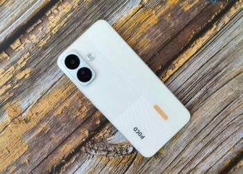 POCO X8 – Unboxing | Hands-On | First Impressions
