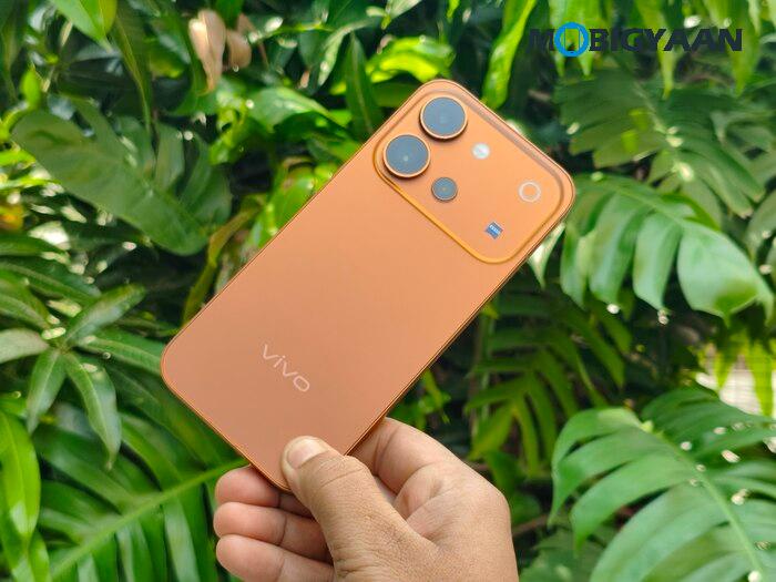 vivo V80 Review Design Display Cameras Build Quality 12