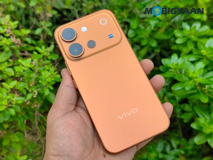 vivo V80 Review Design Display Cameras Build Quality 27
