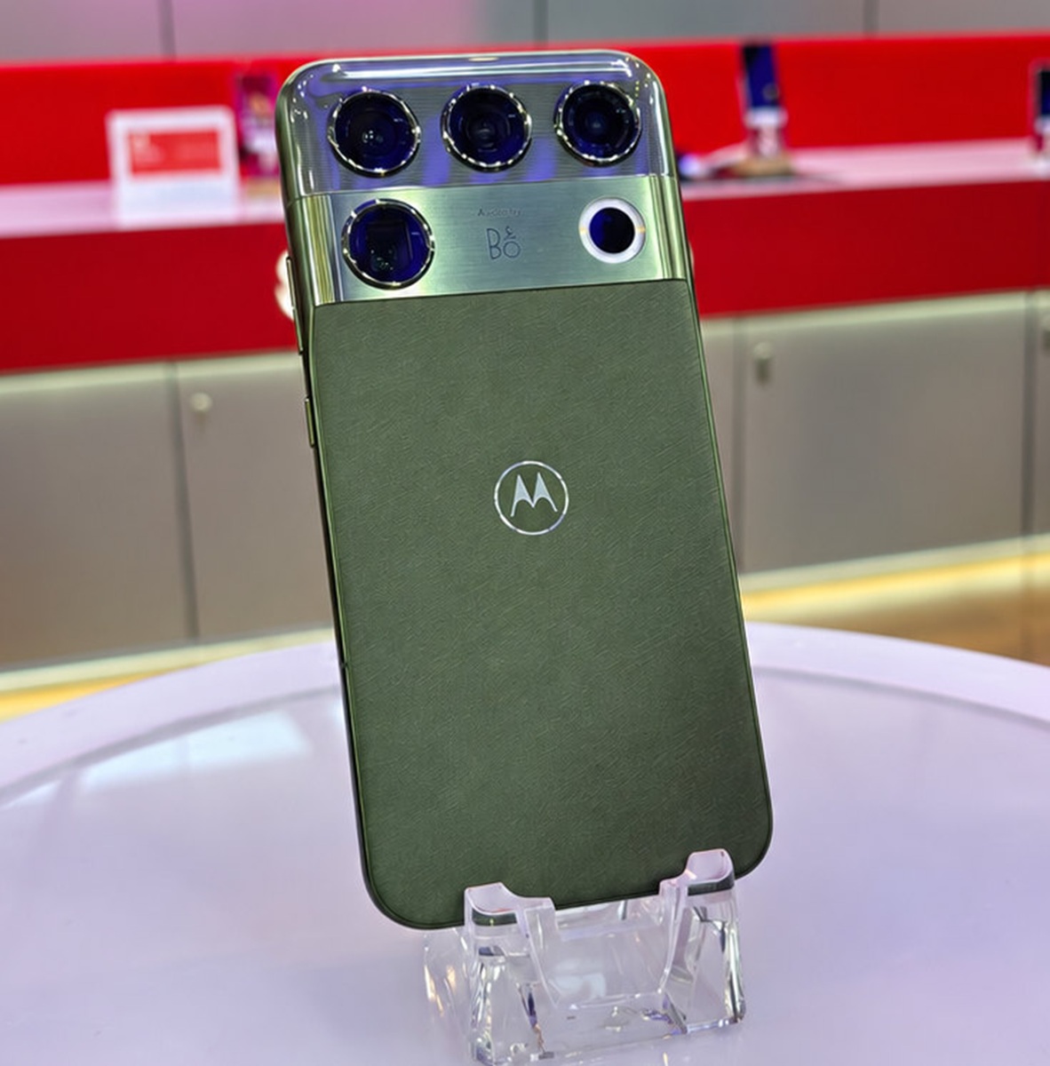 motorola signature 27 previewed at India Mobile Congress 2026 1 motorola Signature 27 India Mobile Congress 2026 IMC 2026