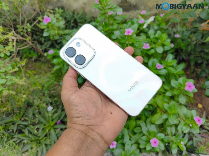 vivo S2 FE Review Design Display Cameras Build Quality 14