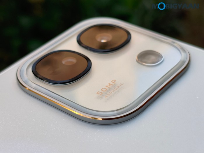 vivo S2 FE Review Design Display Cameras Build Quality 17