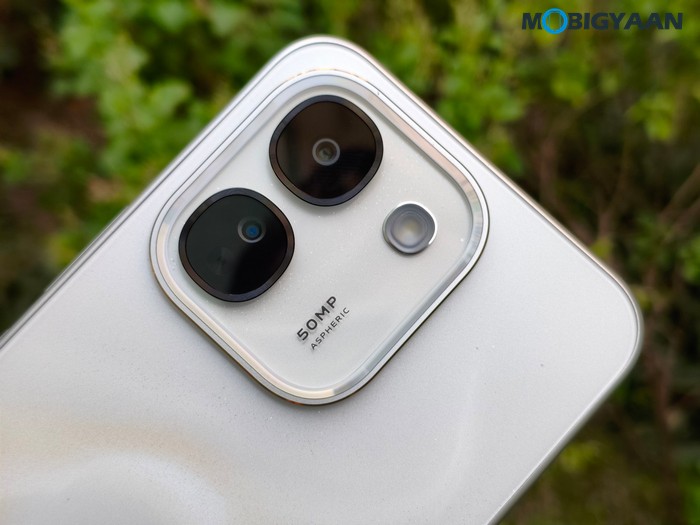 vivo S2 FE Review Design Display Cameras Build Quality 24