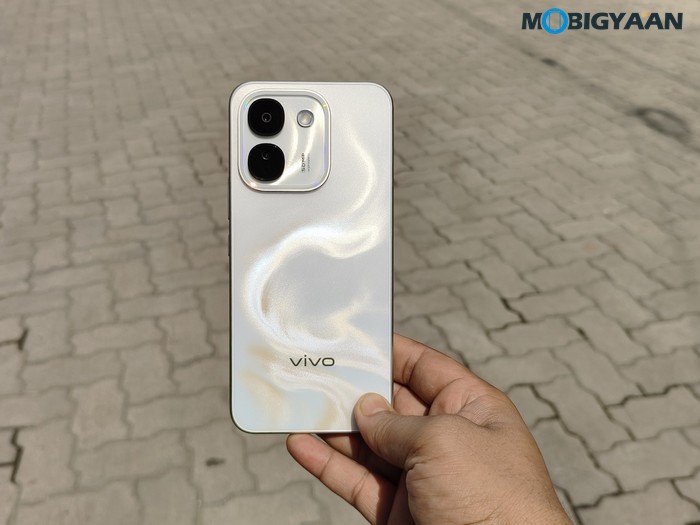 vivo S2 FE Review - vivo Goes Big with a 10,000mAh Battery 2 vivo S2 FE Review Design Display Cameras Build Quality 26